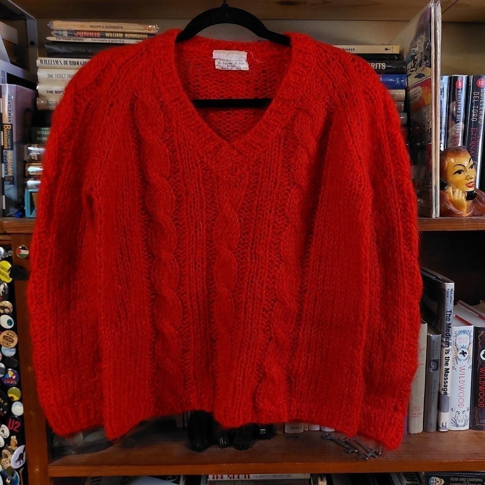 Vintage 70s Hand Knitted Mohair Wool Cable Knit Sweater Red V-Neck Italy Large